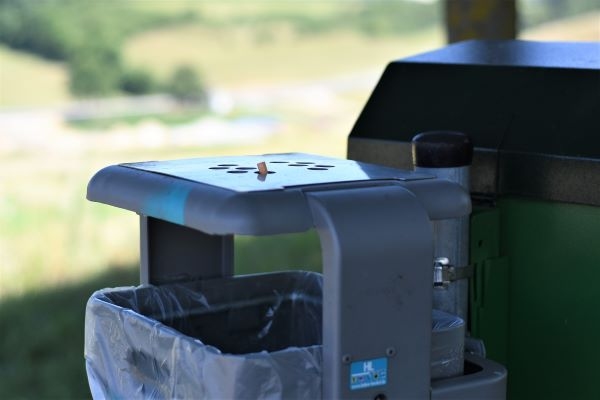 智能感应垃圾桶的功能有哪些?使用时有什么注意事项?(图1) 智能感应垃圾桶的功能有哪些?使用时有什么注意事项?(图1)