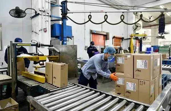 团结一致 共抗疫情 清洁人在行动！(图5)