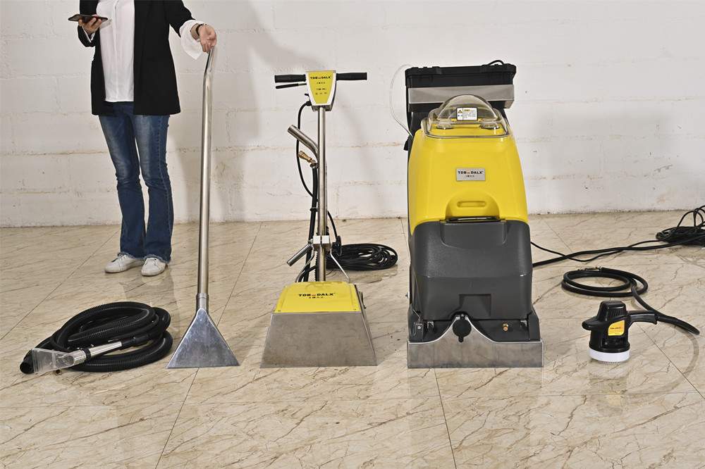 三合一地毯抽吸机那个牌子好?地毯清洗机器设备价格?(图1) 三合一地毯抽吸机那个牌子好?地毯清洗机器设备价格?(图1)